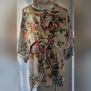 Premise Studio Vibrant Floral & Fruit Kimono Top Size Large